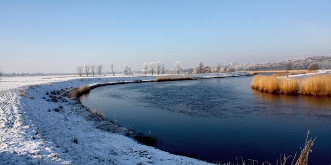 Stör mit Blick Richtung Itzehoe    <br/>Foto: Christian Kidon